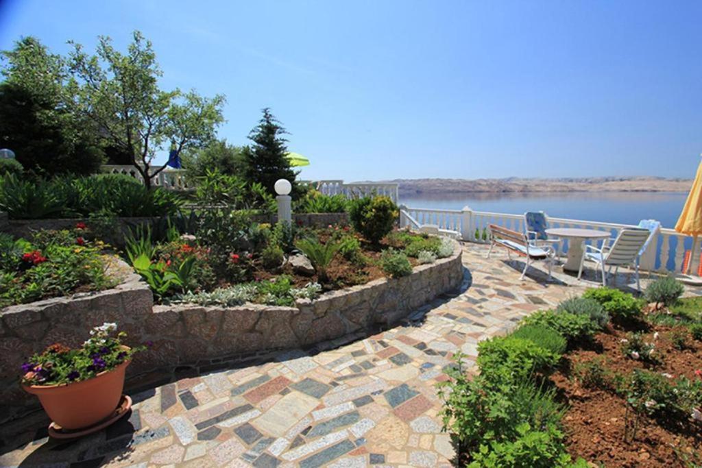 Villa Lilly Cesarica Exterior foto